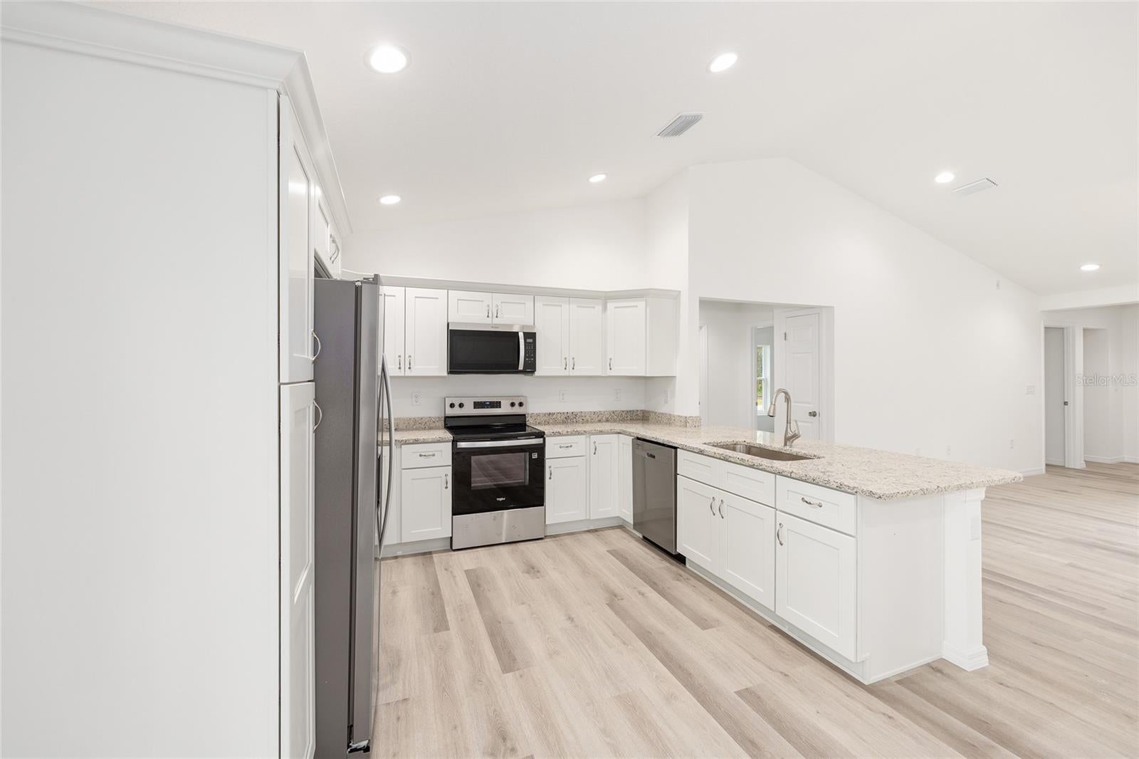 WILLISTON HYLNDS GOLF & C CLUB ESTATE - Residential