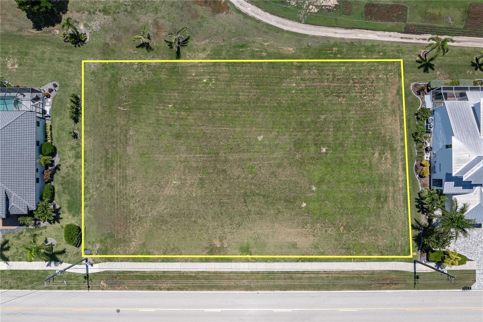 PUNTA GORDA ISLES SEC 12 - Land