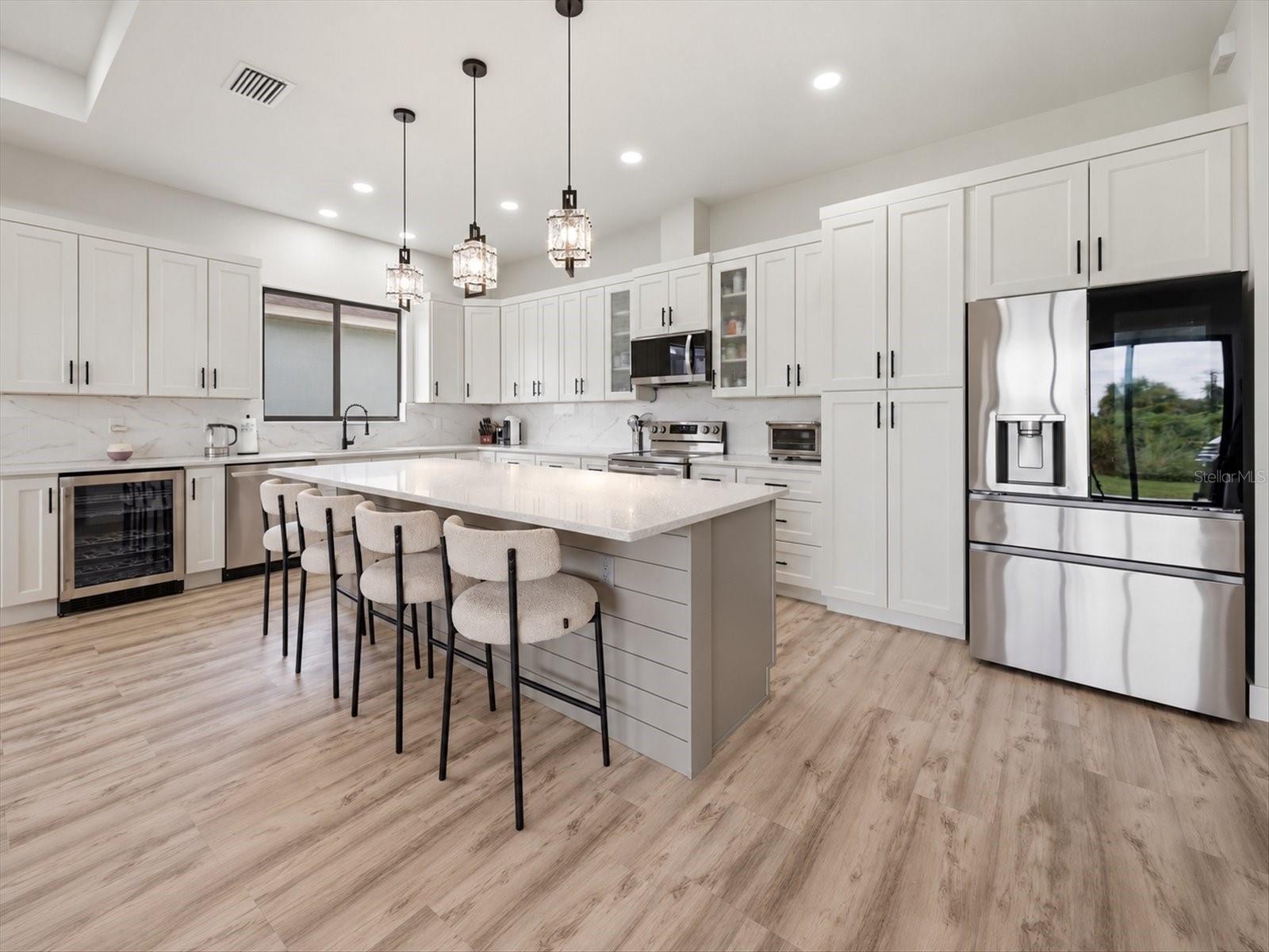 ROTONDA LAKES - Residential