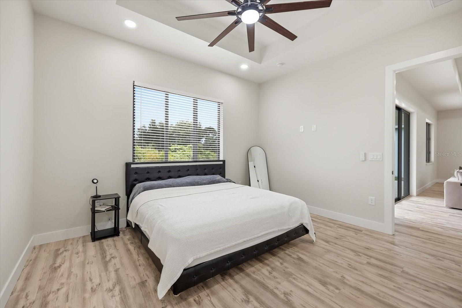 ROTONDA LAKES - Residential