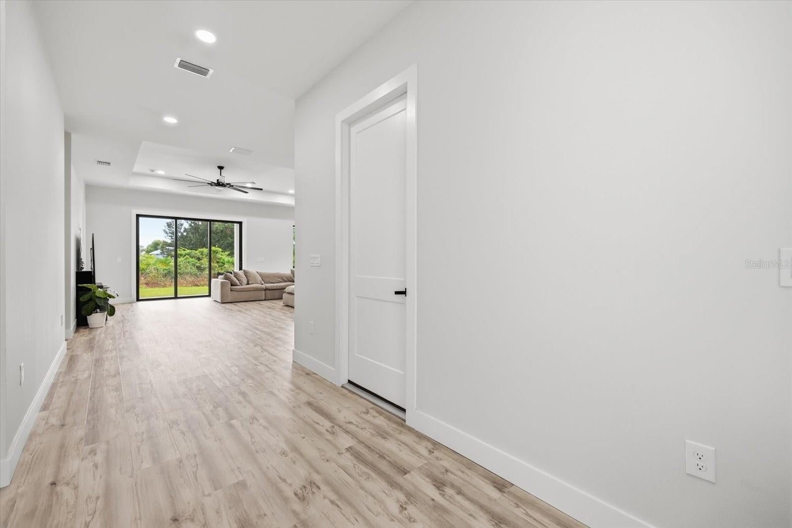 ROTONDA LAKES - Residential