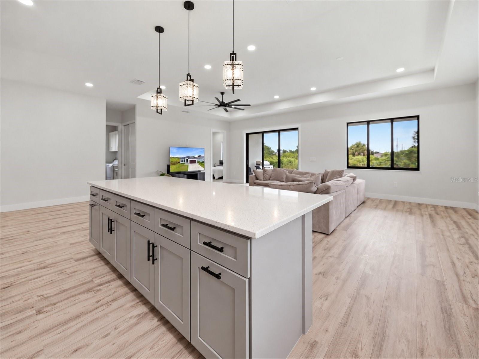 ROTONDA LAKES - Residential