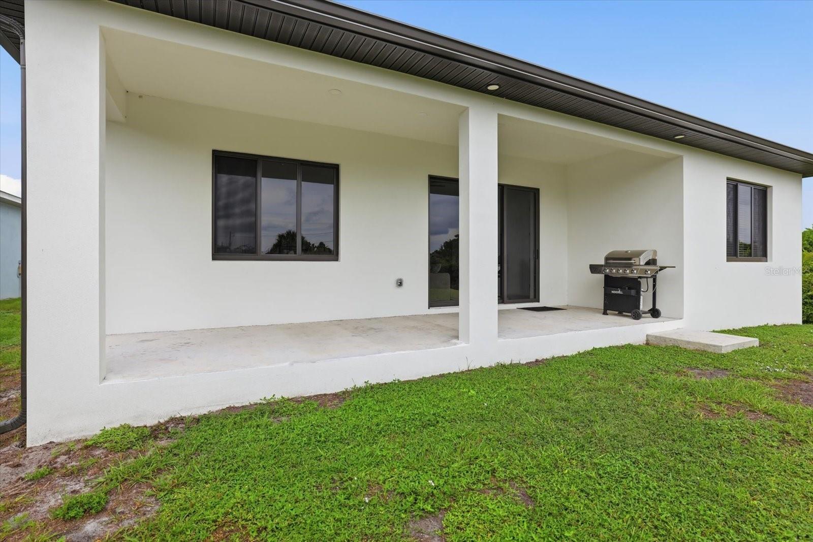 ROTONDA LAKES - Residential
