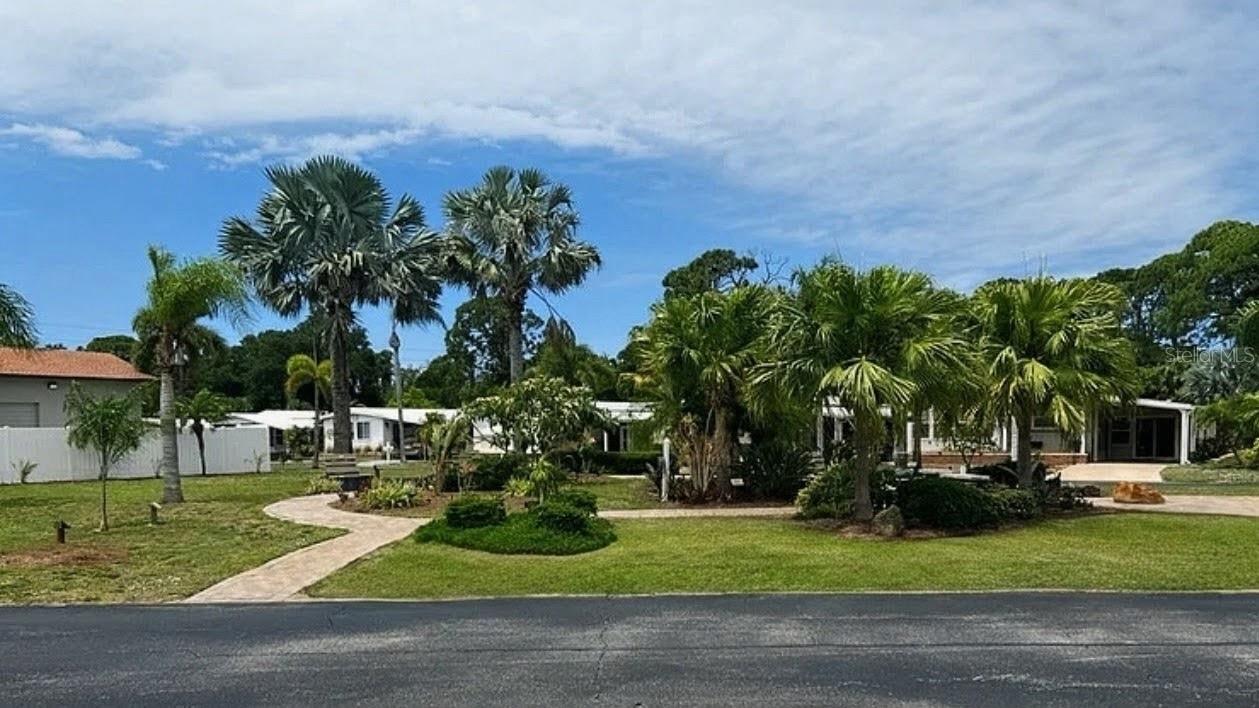 POLYNESIAN VILLAGE - Residential