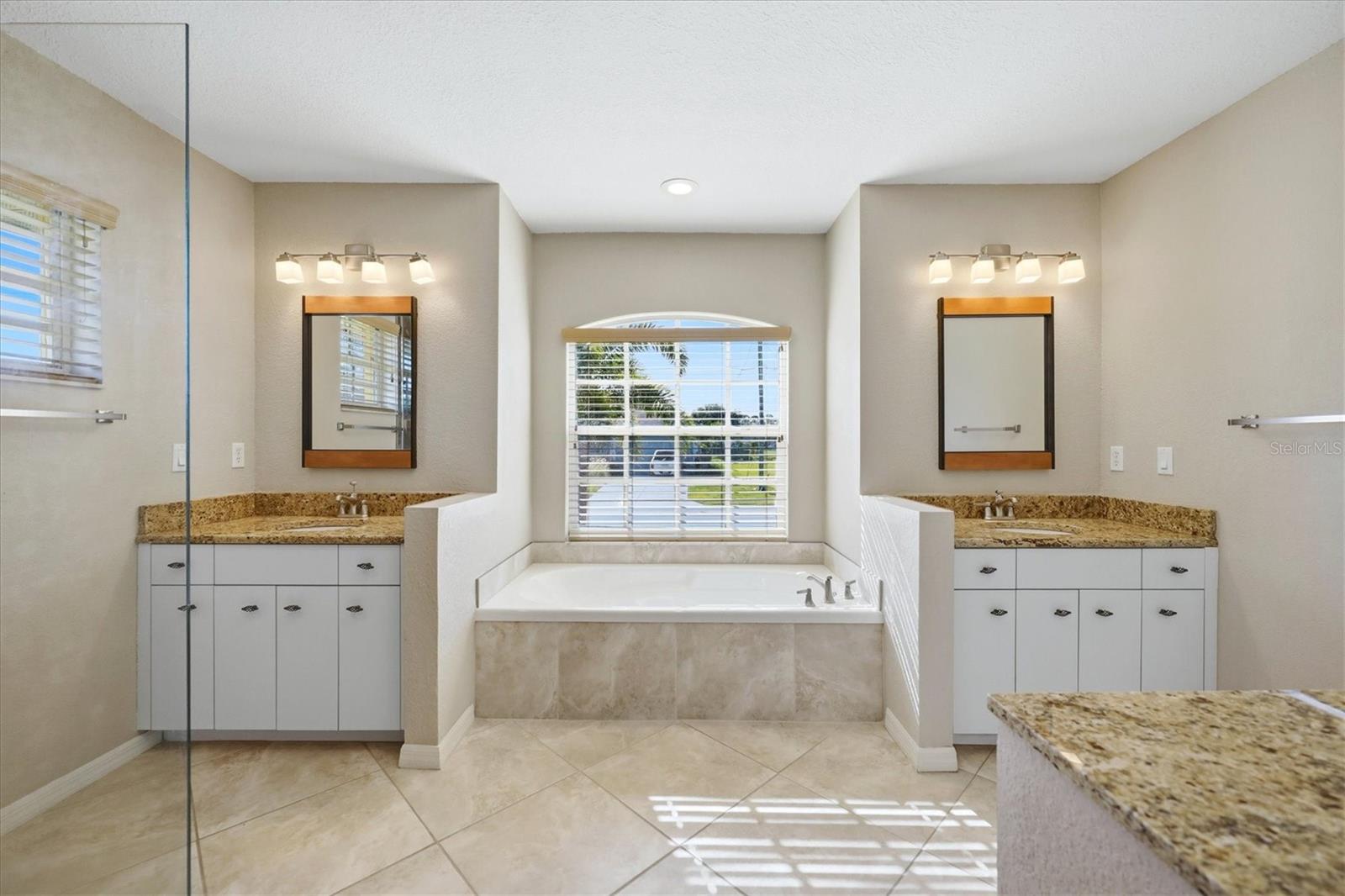 ROTONDA WEST PINE VALLEY - Residential