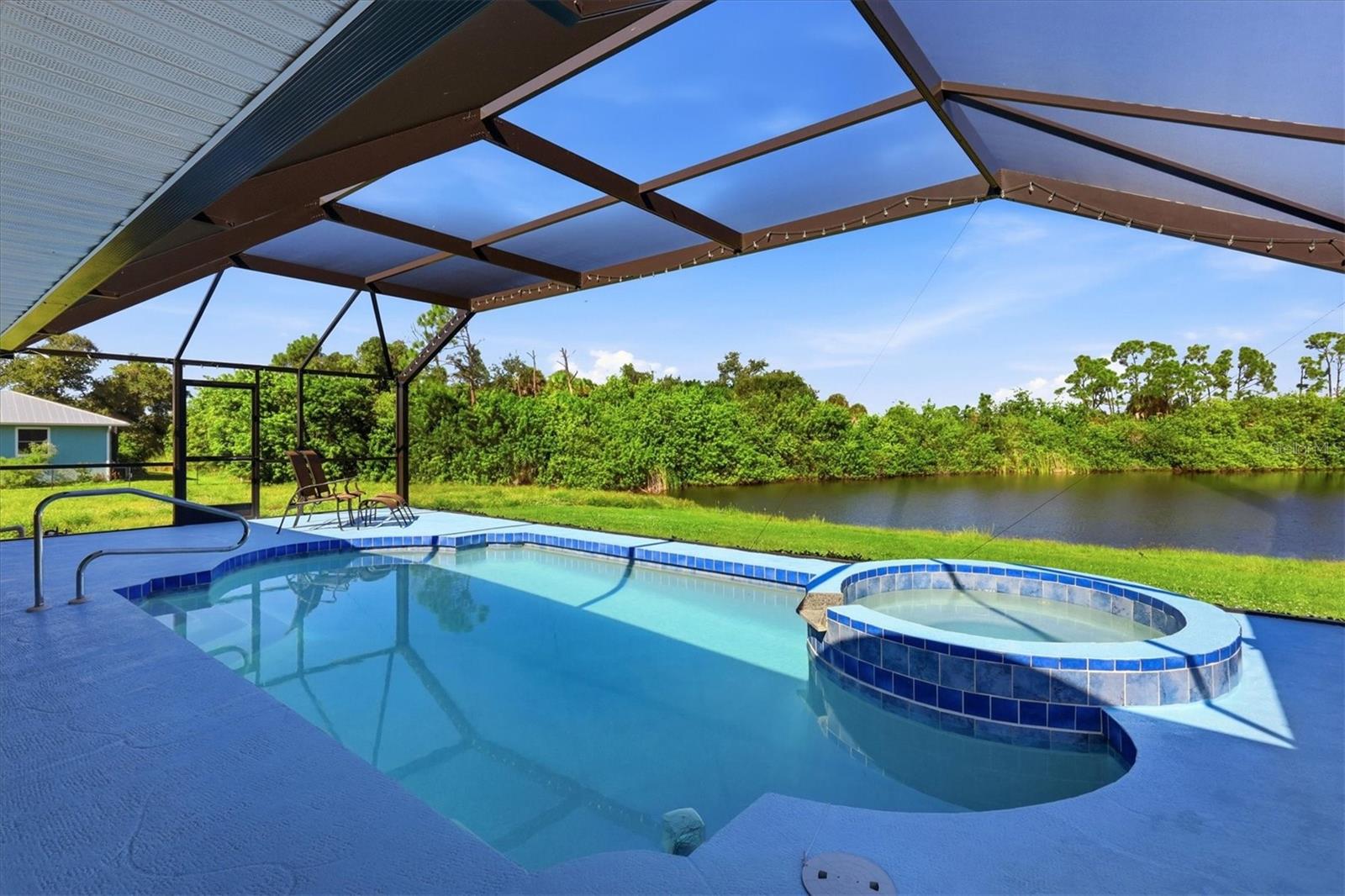 ROTONDA WEST PINE VALLEY - Residential