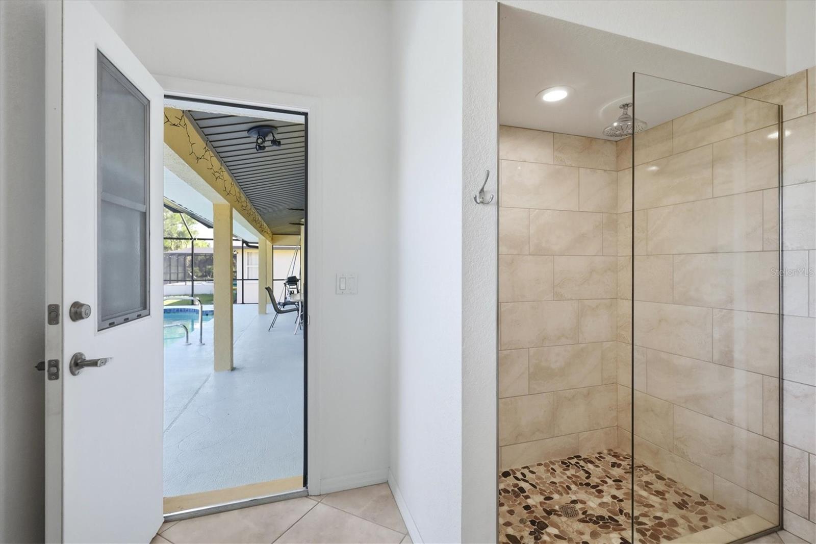 ROTONDA WEST PINE VALLEY - Residential