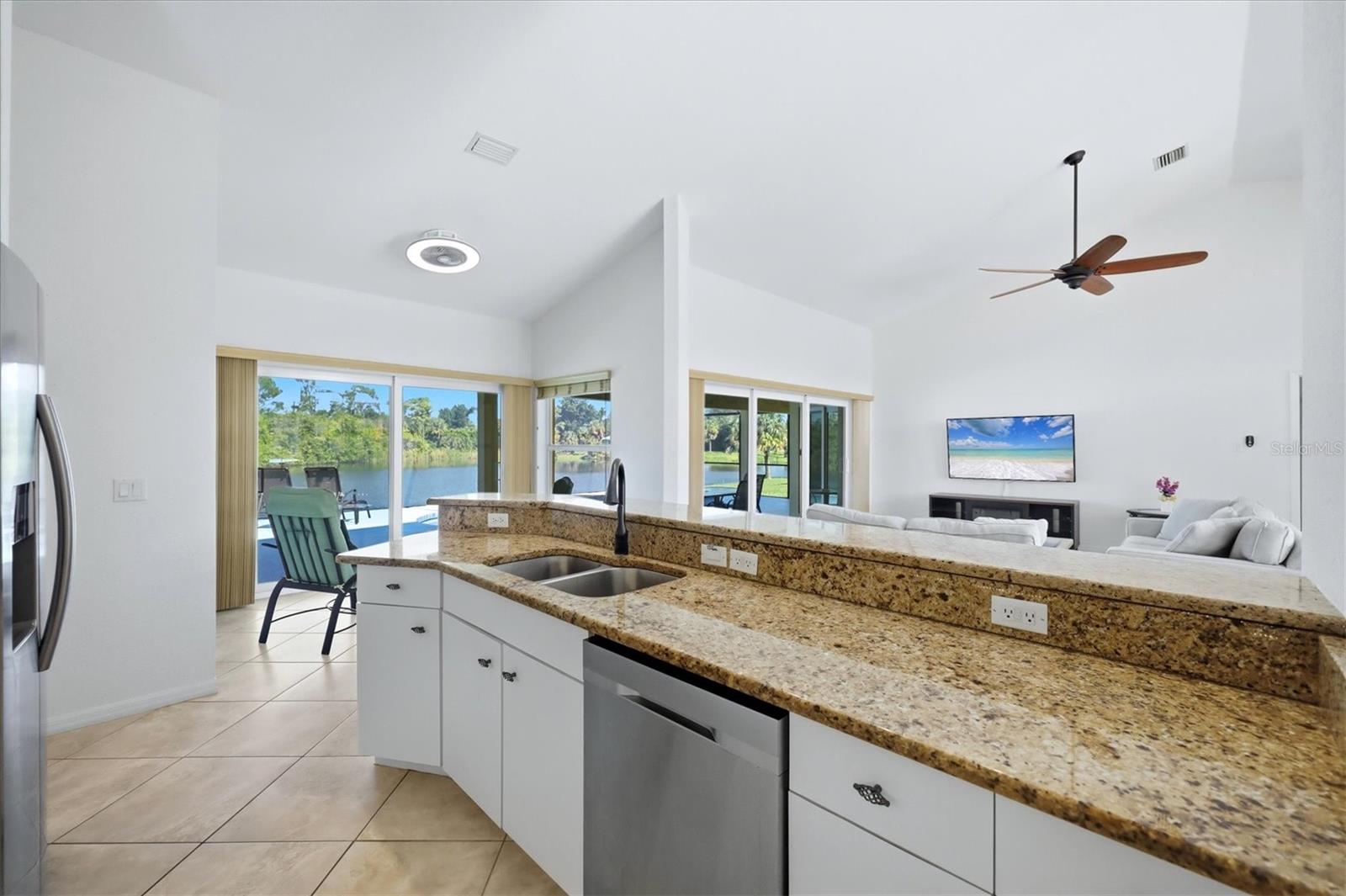 ROTONDA WEST PINE VALLEY - Residential