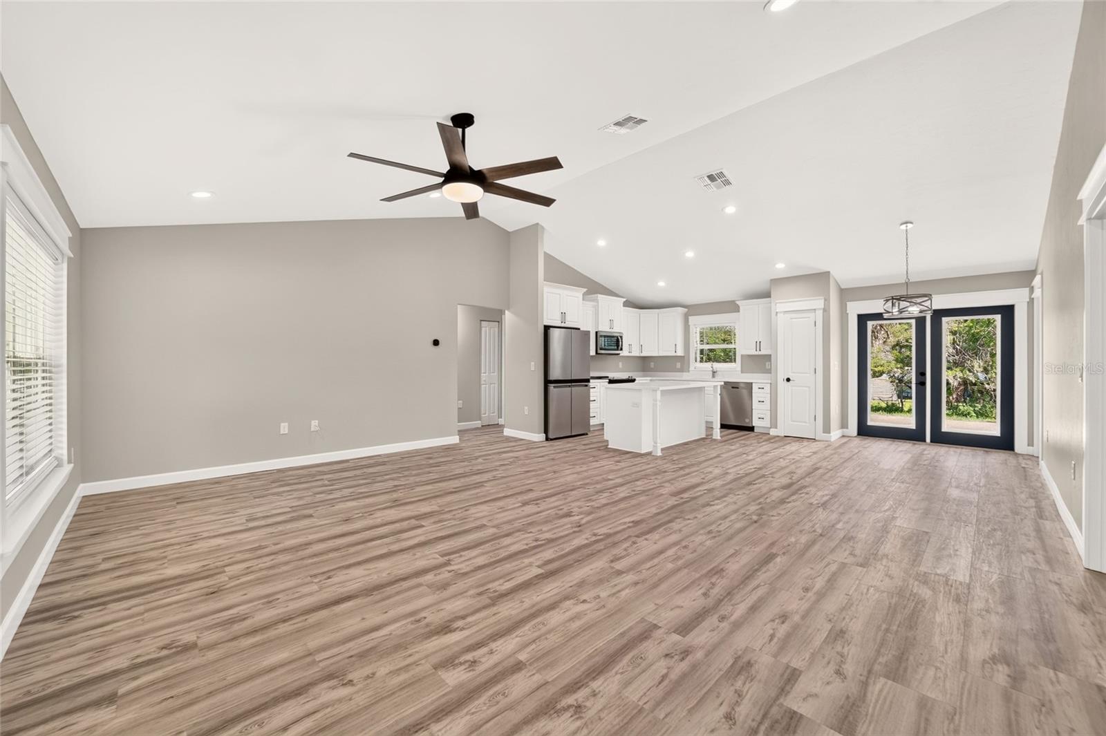 WILLISTON HEIGHTS - Residential