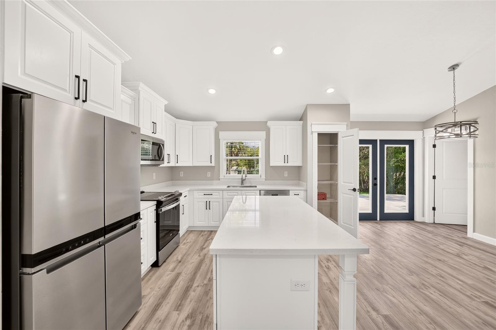 WILLISTON HEIGHTS - Residential