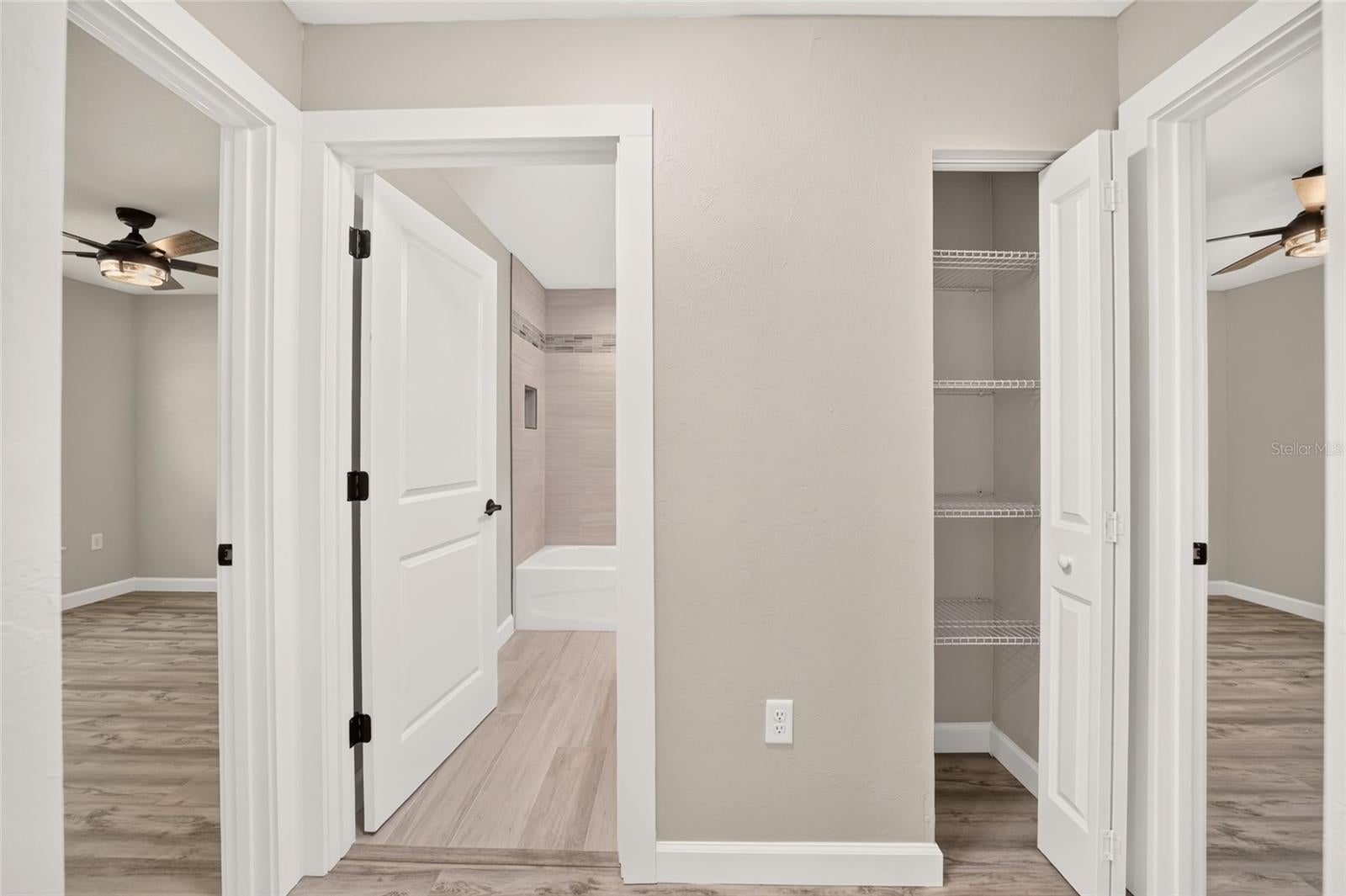 WILLISTON HEIGHTS - Residential