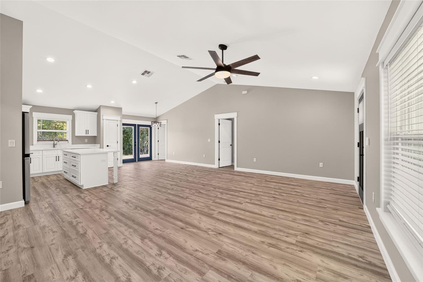 WILLISTON HEIGHTS - Residential