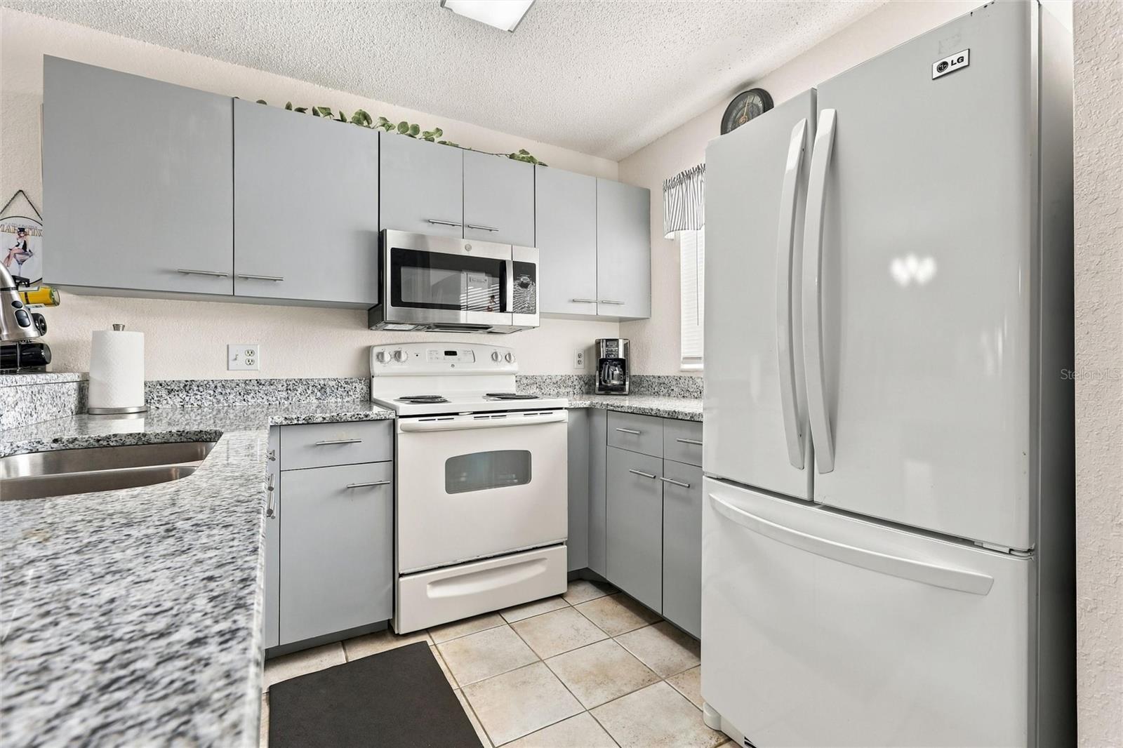 DEEP CREEK GARDENS PH 06 - Residential