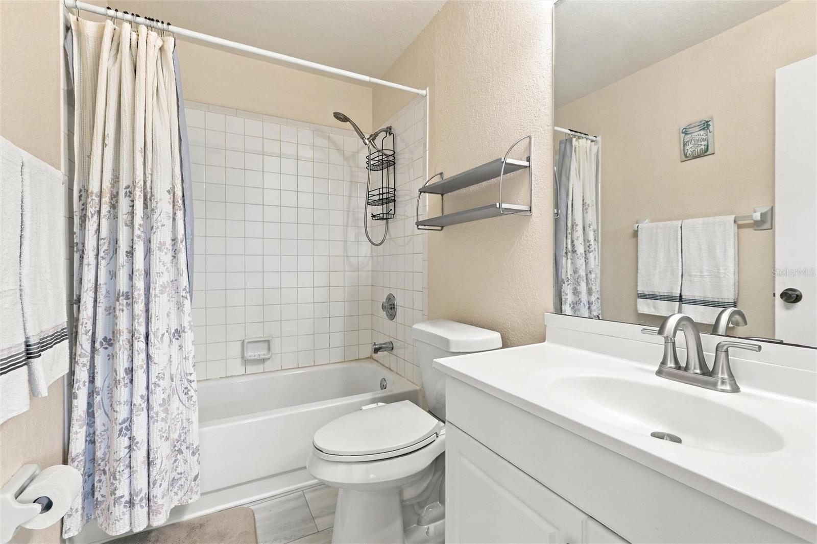 DEEP CREEK GARDENS PH 06 - Residential