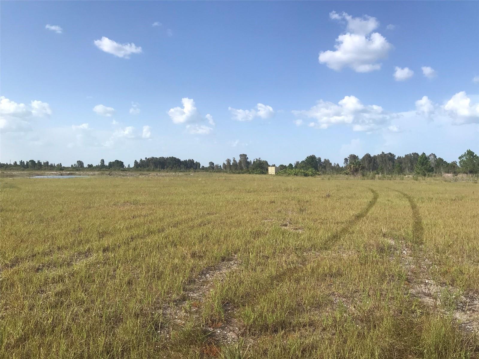 ACREAGE - Land