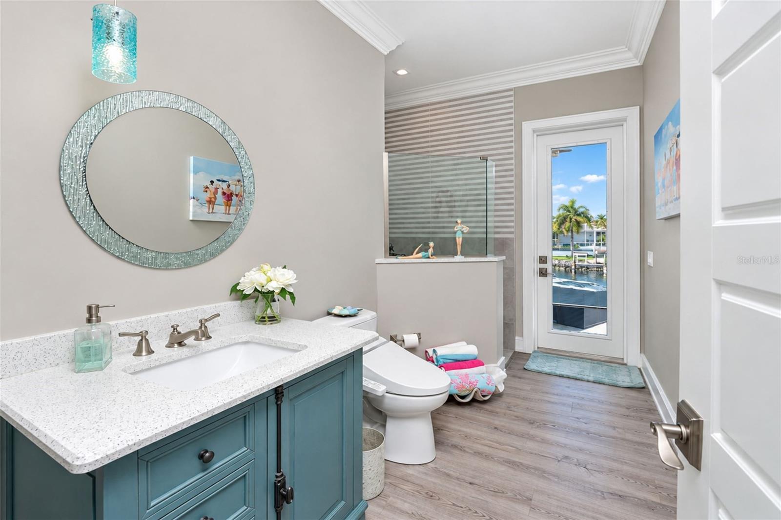 SEAMANS POINT - Residential