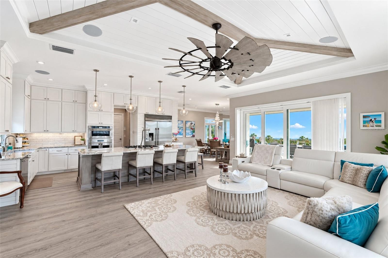 SEAMANS POINT - Residential