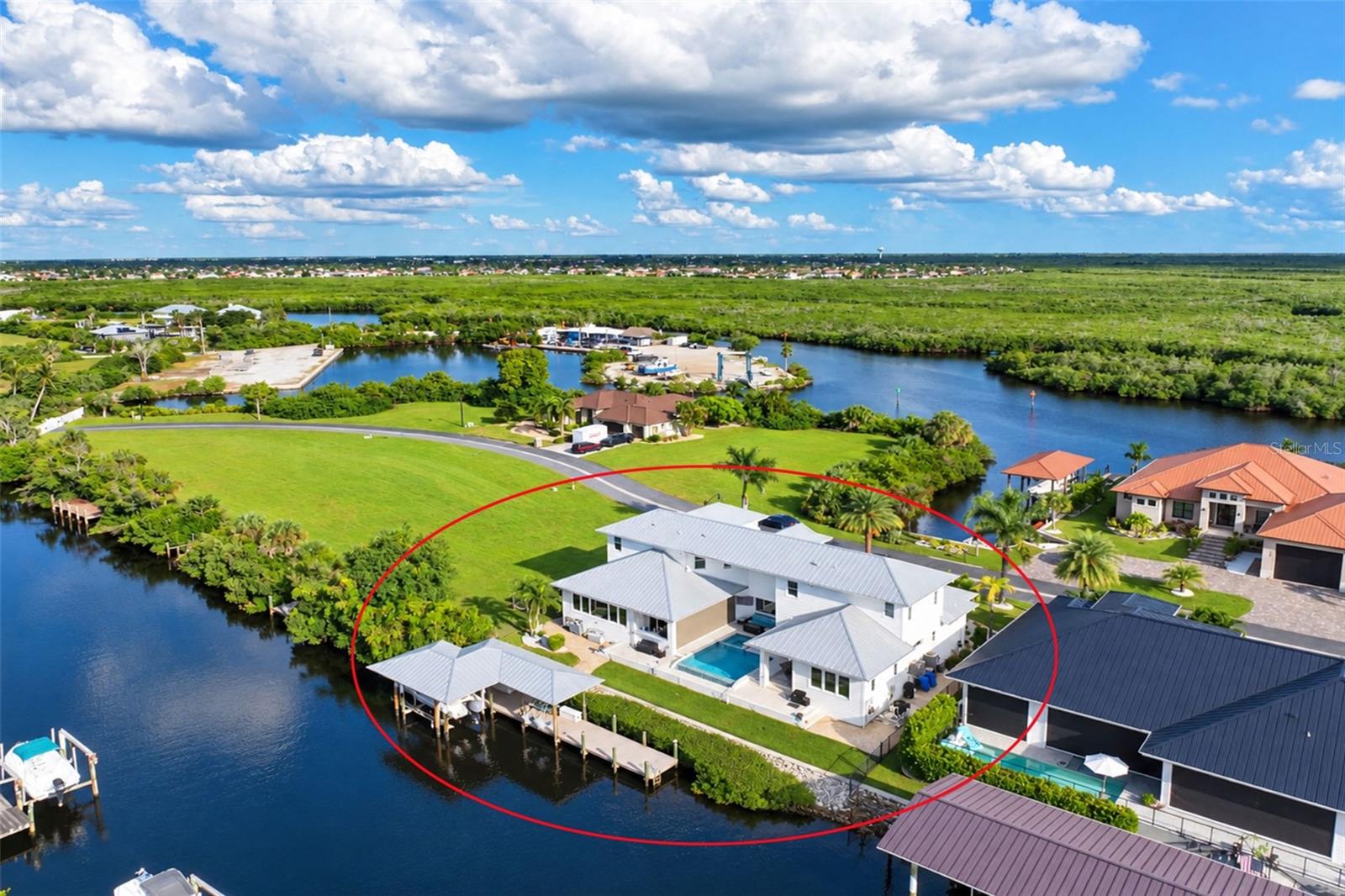 SEAMANS POINT - Residential