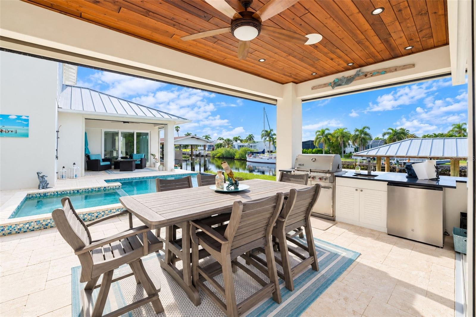 SEAMANS POINT - Residential