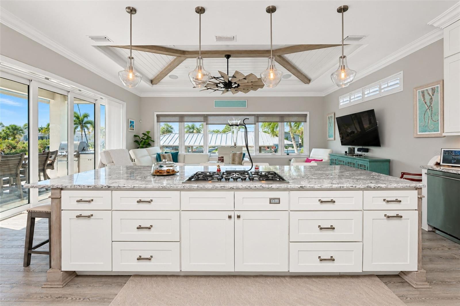 SEAMANS POINT - Residential