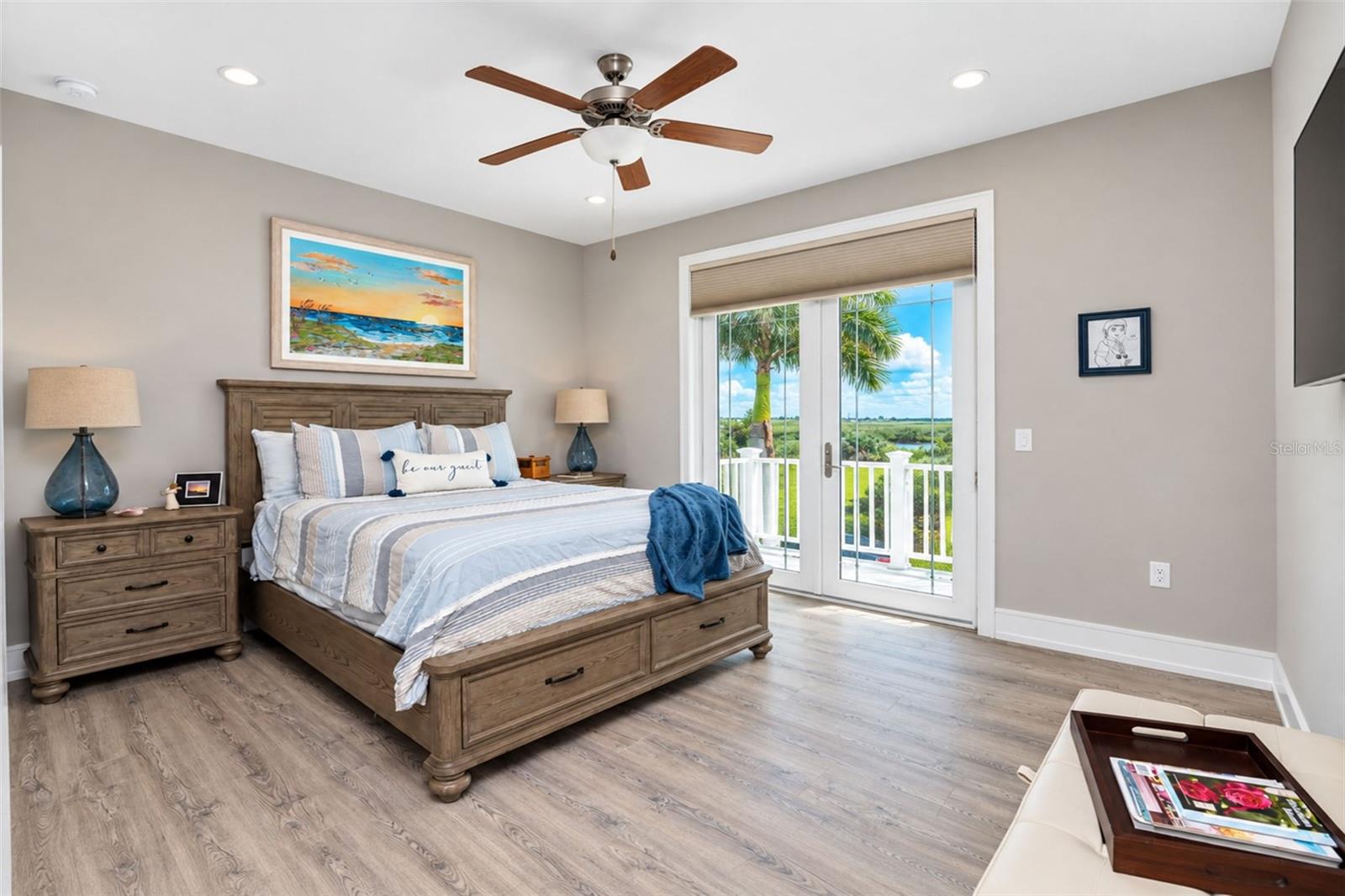 SEAMANS POINT - Residential