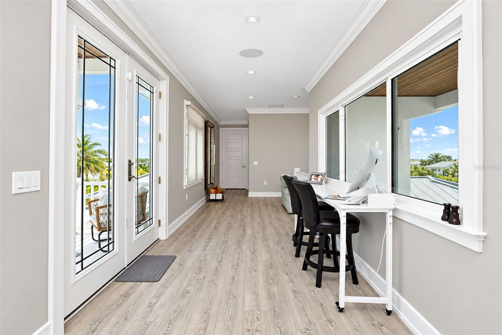 SEAMANS POINT - Residential