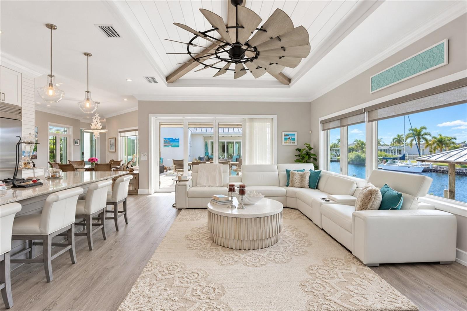 SEAMANS POINT - Residential