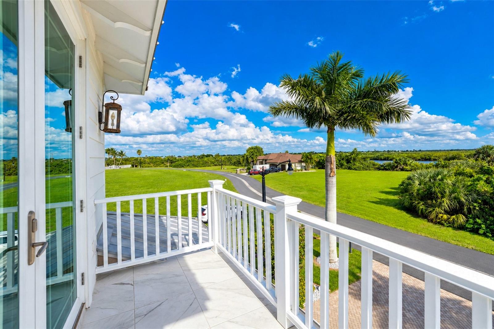 SEAMANS POINT - Residential