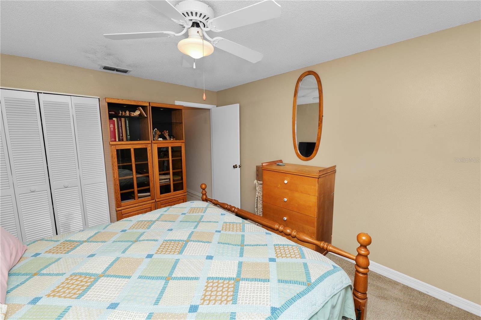 VANTAGE POINTE - Residential