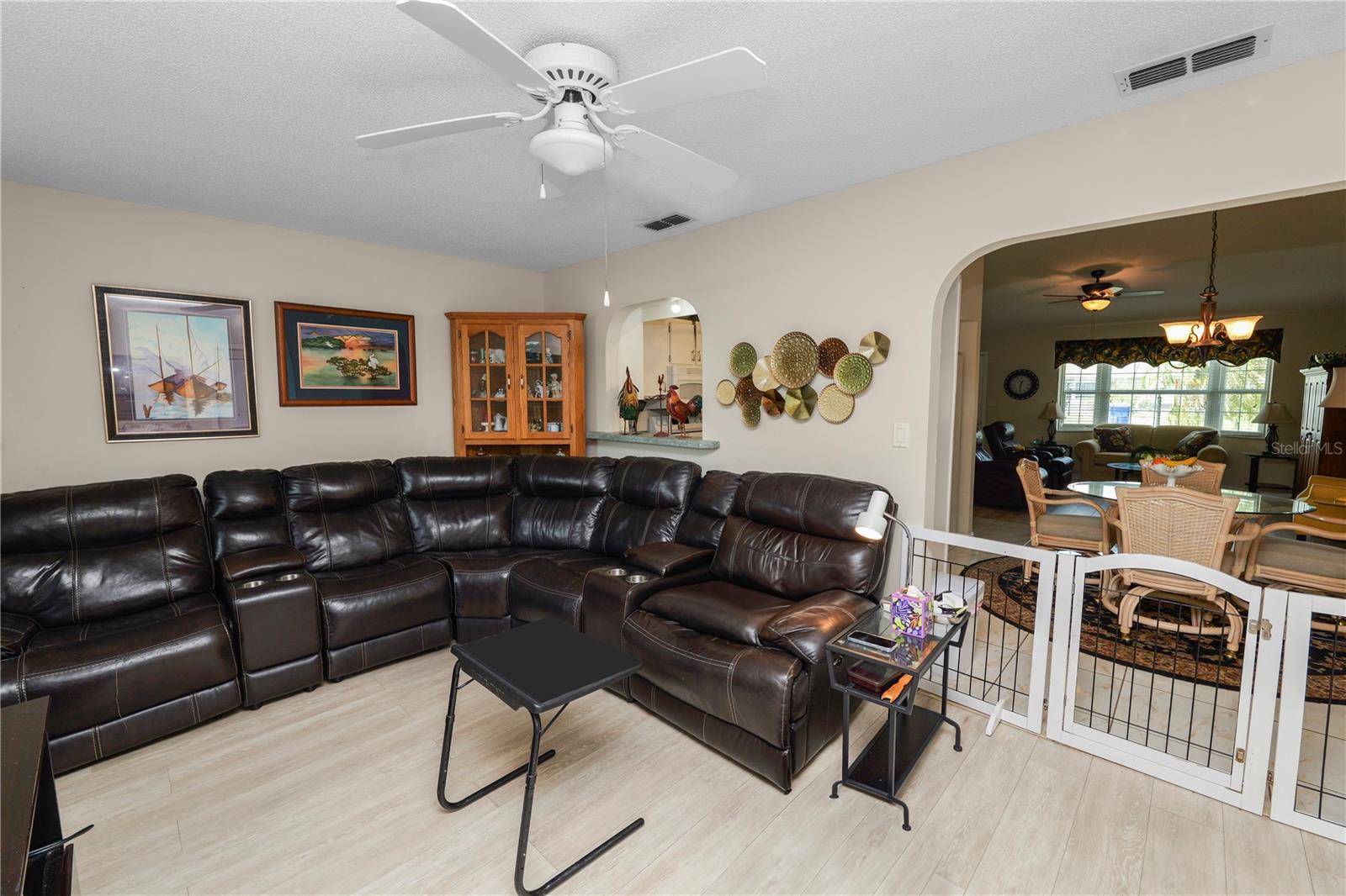 VANTAGE POINTE - Residential