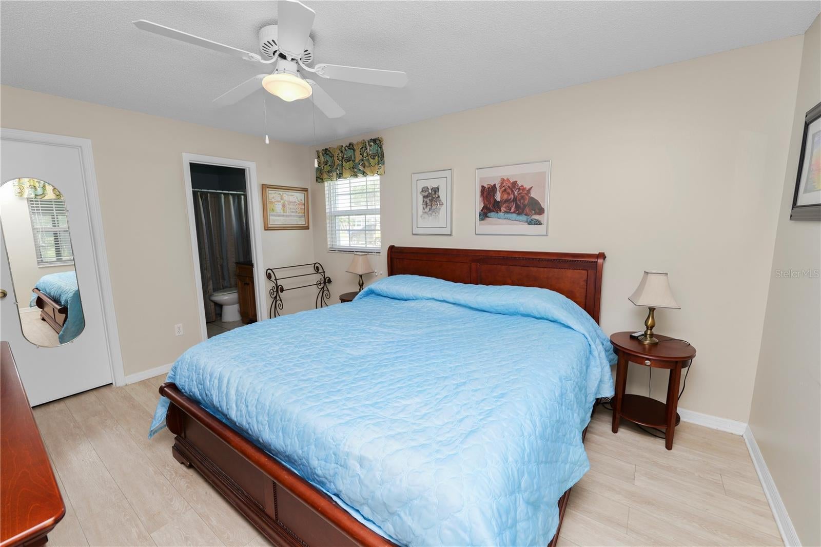 VANTAGE POINTE - Residential
