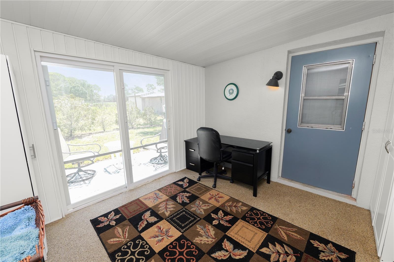VANTAGE POINTE - Residential