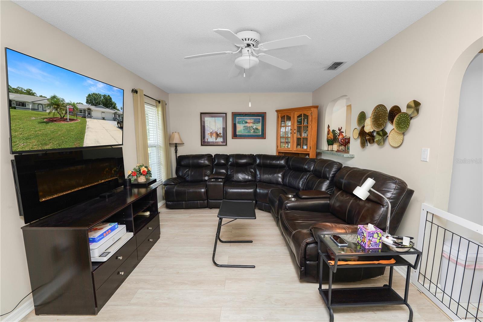 VANTAGE POINTE - Residential