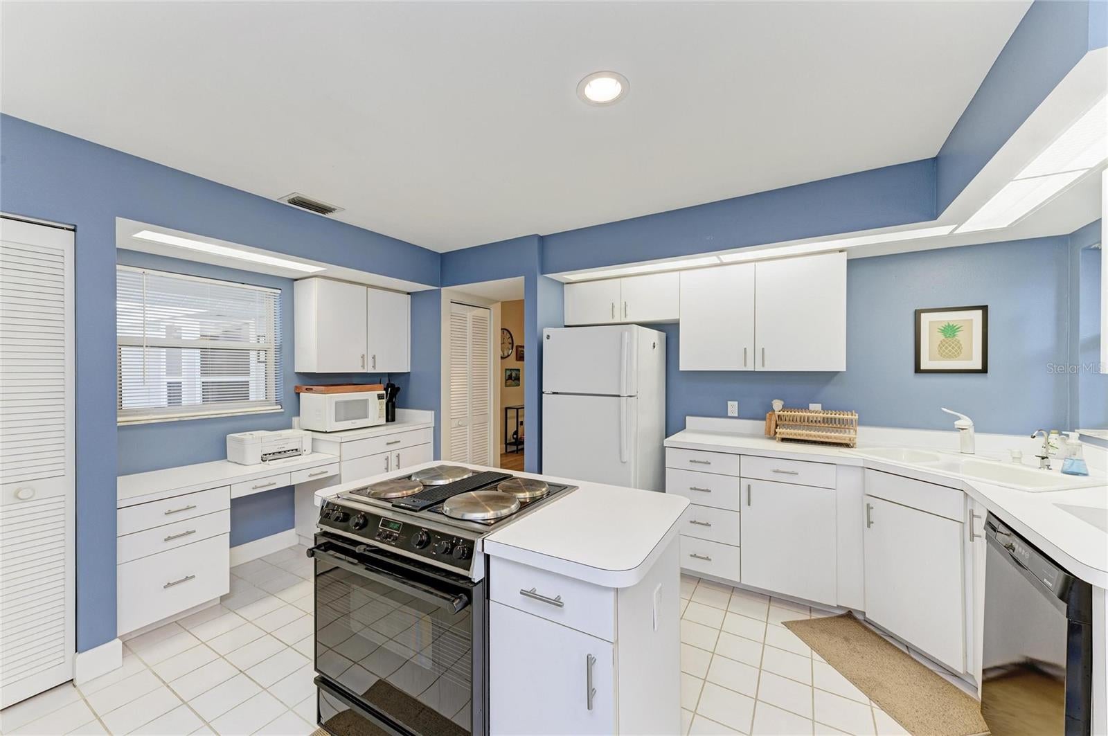 VILLAS OF SOMERSET - Residential