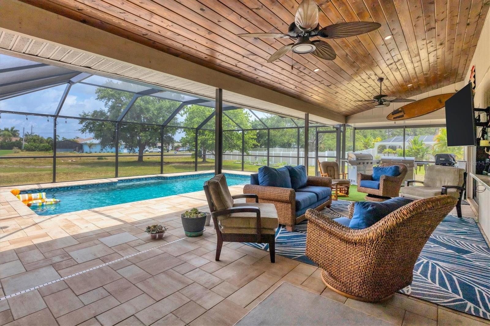 BAY VISTA ESTATES - Residential