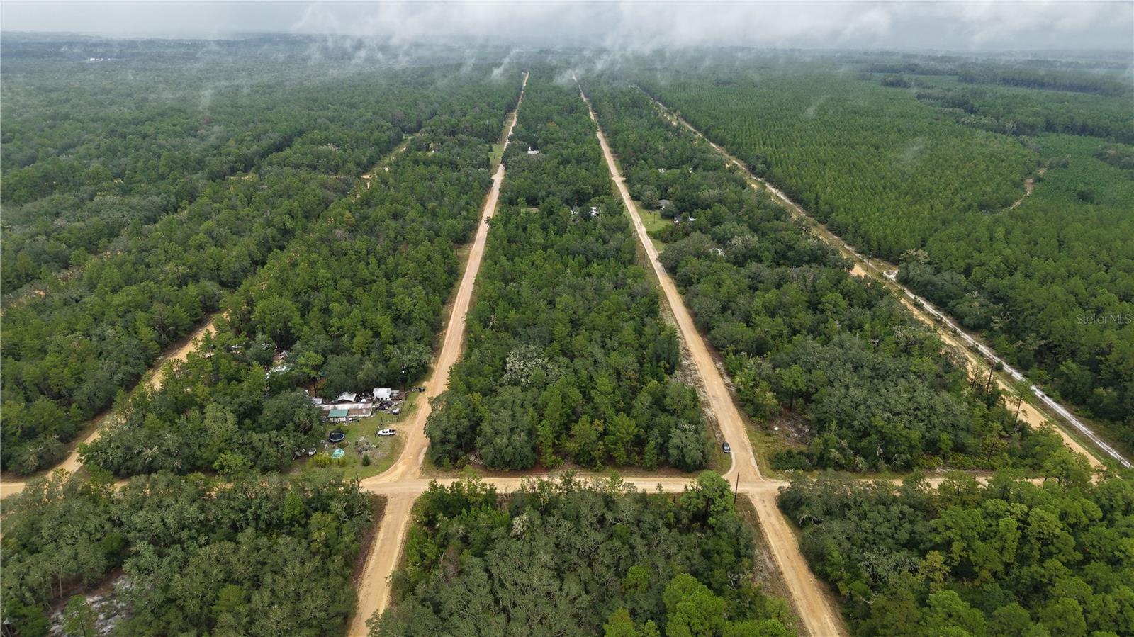 INTERLACHEN LAKES ESTATES - Land