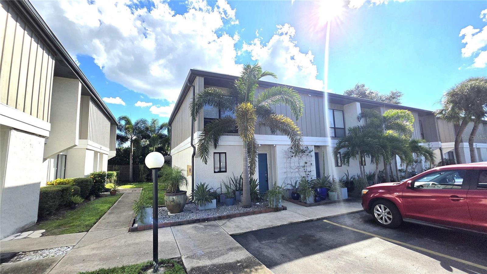 BENEVA RIDGE - Residential