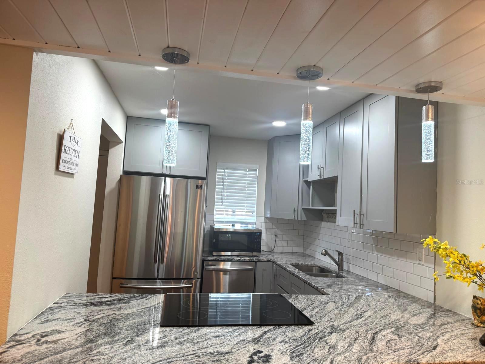 BENEVA RIDGE - Residential