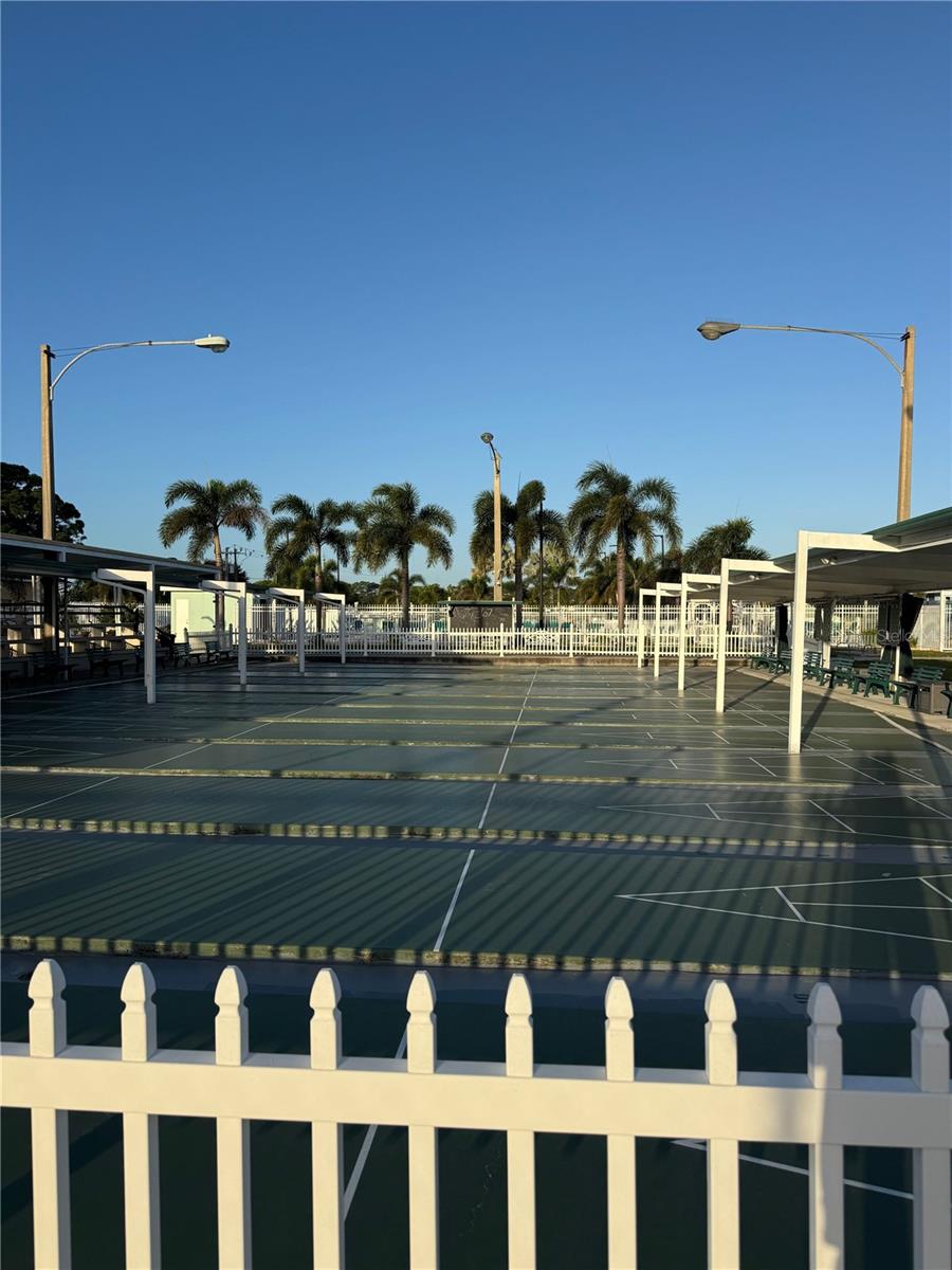 TRI-PAR ESTATES - Residential