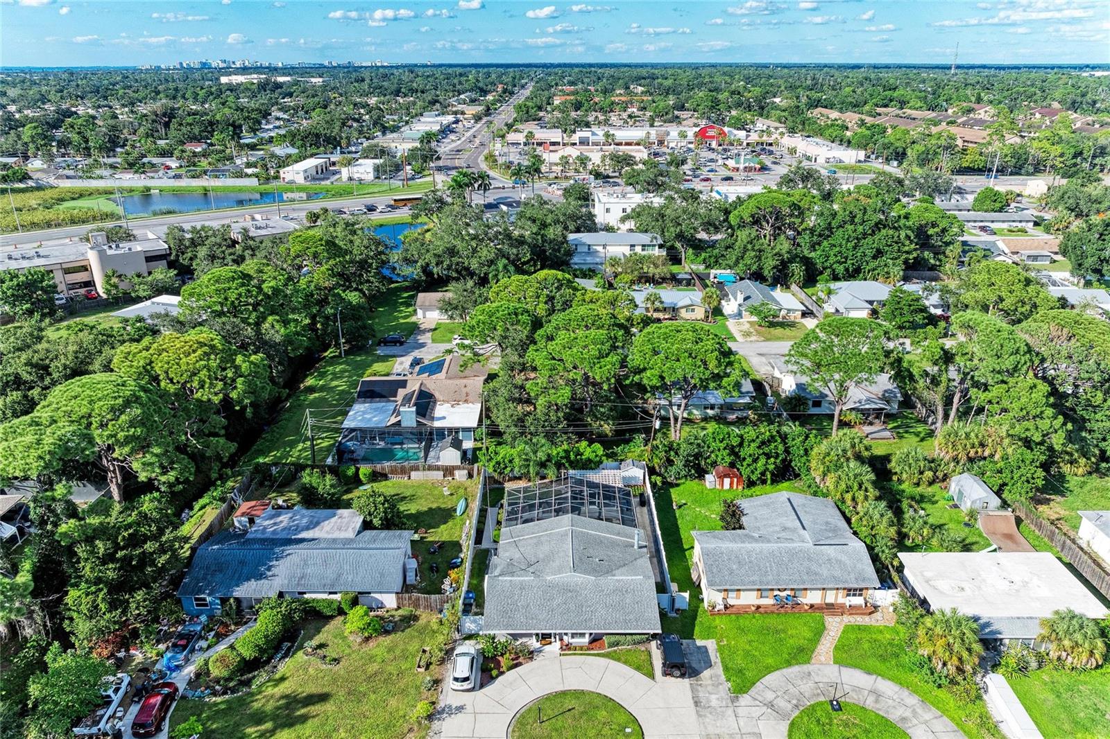 COLONIAL TERRACE - Residential