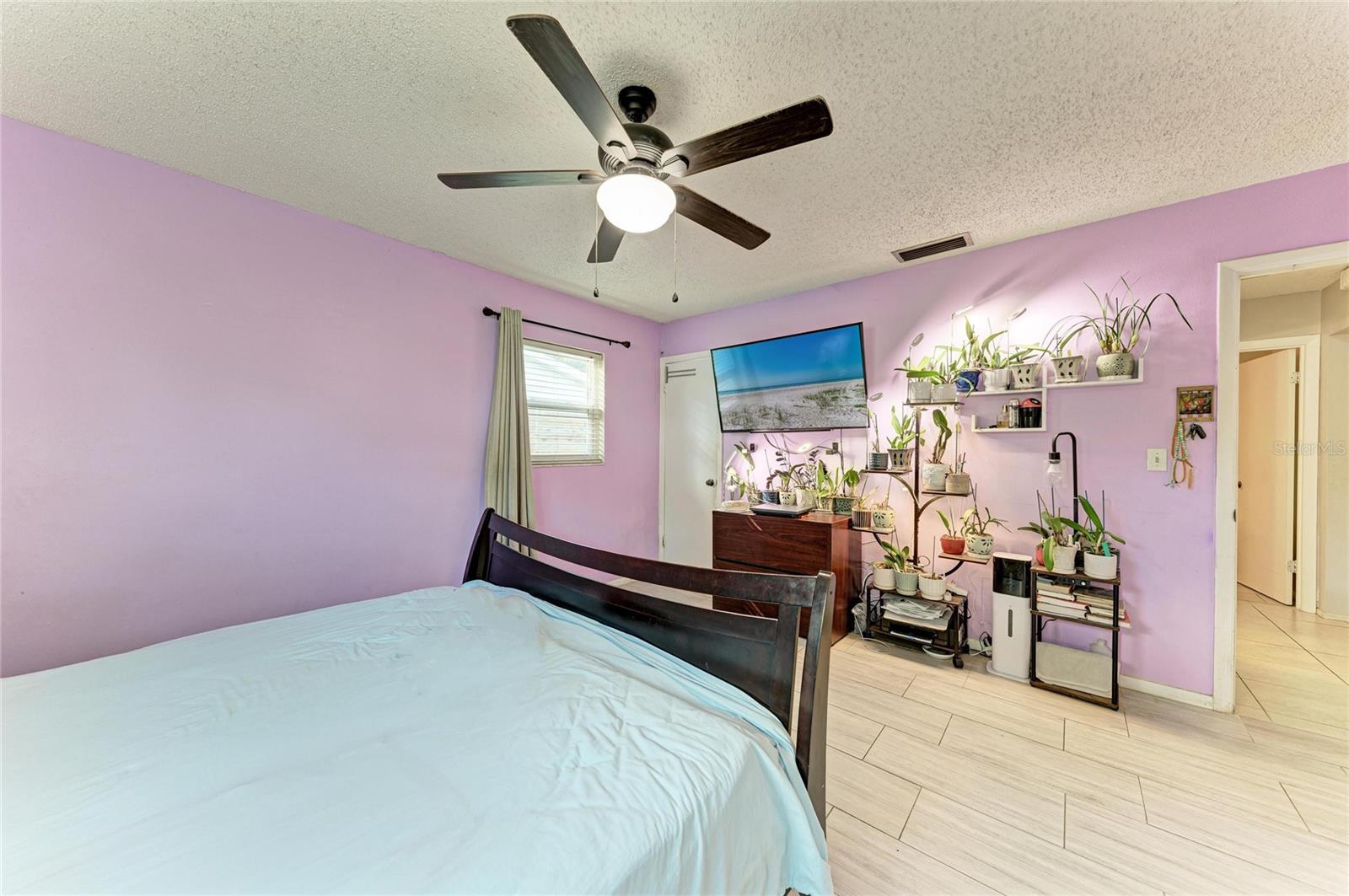 COLONIAL TERRACE - Residential