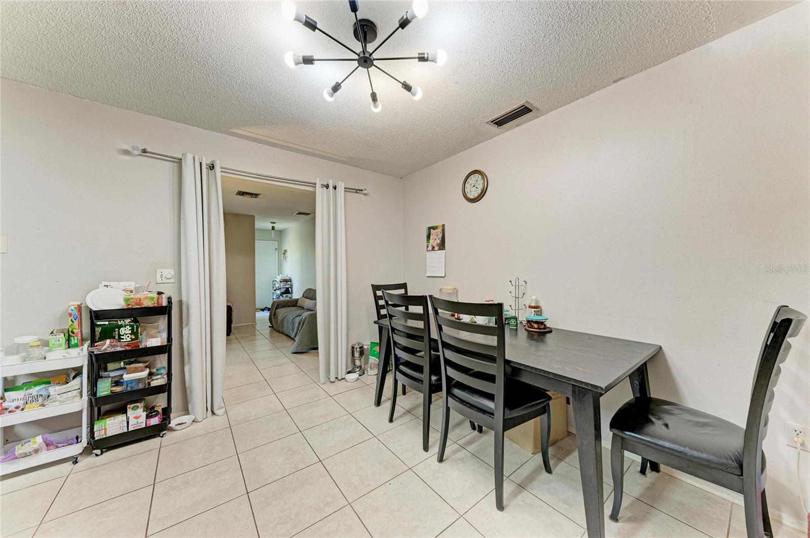 COLONIAL TERRACE - Residential