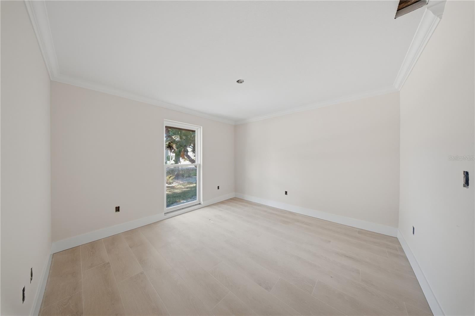 BEACHVIEW COUNTRY CLUB ESTATES - Residential