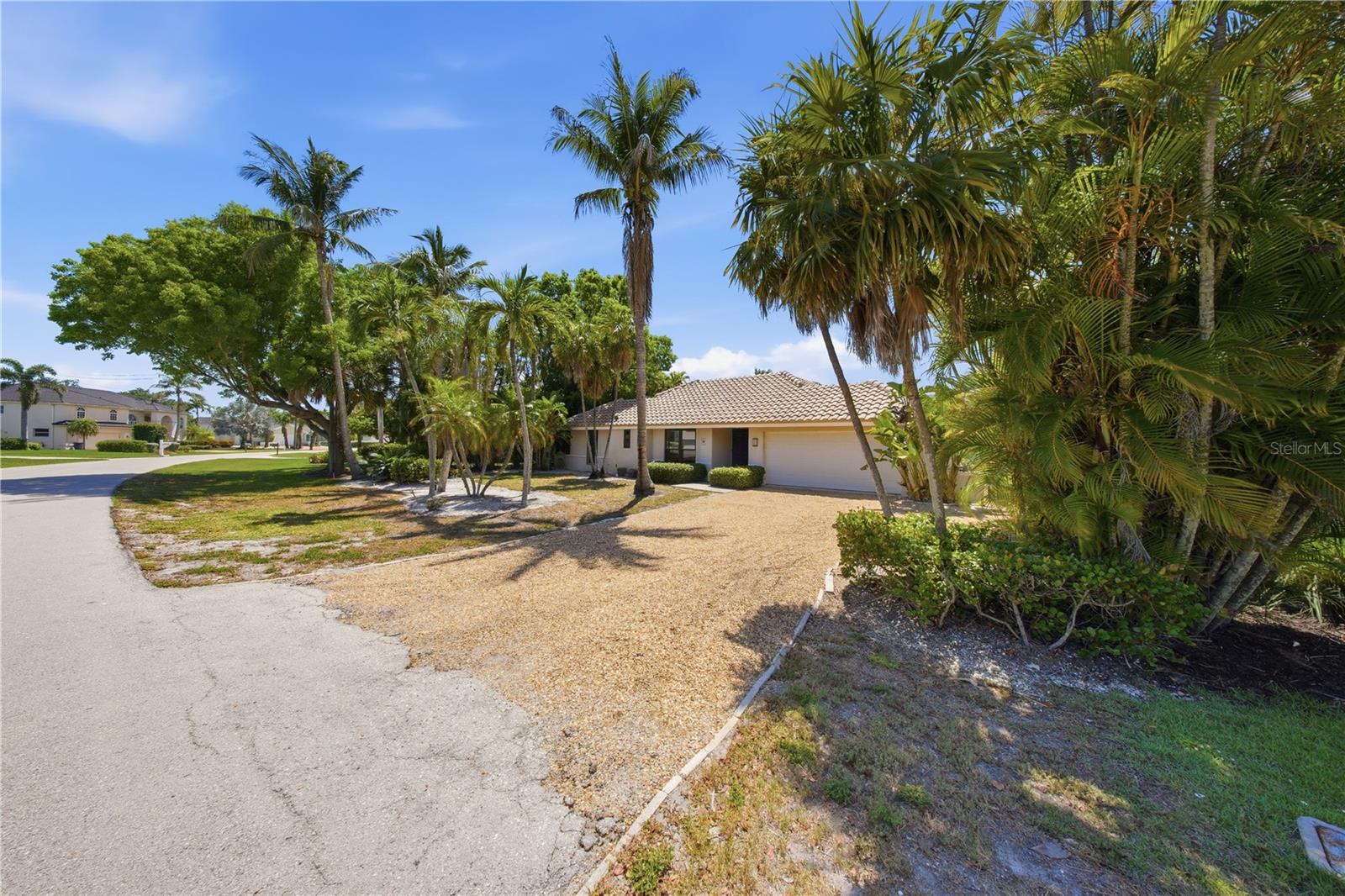 BEACHVIEW COUNTRY CLUB ESTATES - Residential