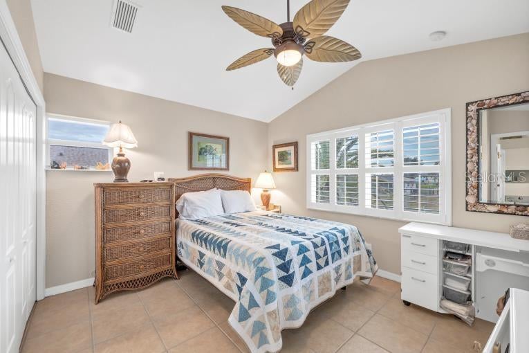 GROVE CITY SHORES - Residential