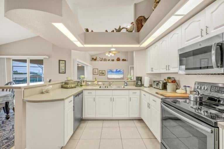 GROVE CITY SHORES - Residential