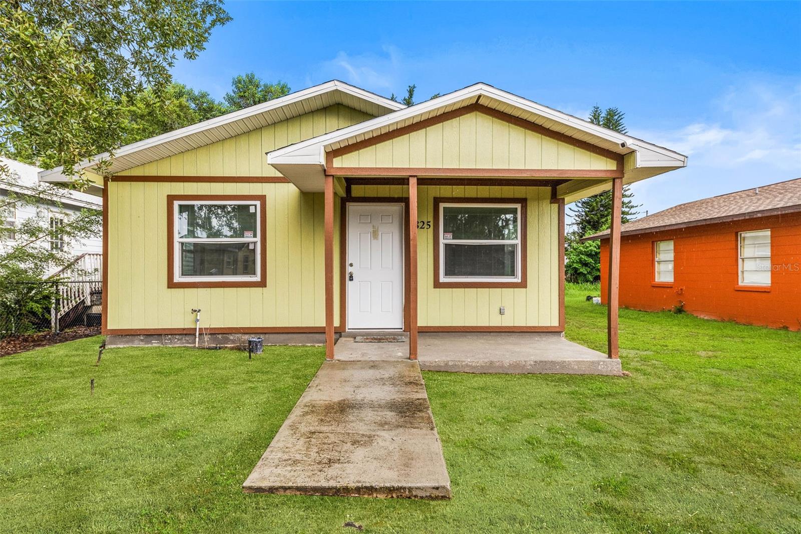 Virtually Staged. Seller Financing Available and NO HOA—a rare combination that provides flexibility and freedom for buyers. This property also qualifies for USDA financing, offering additional options for affordability. Whether you're a first-time buyer, downsizing, or investing, this fully renovated home delivers exceptional value in a rapidly growing market.
This beautifully updated 2-bedroom, 1-bathroom home located in the heart of Sebring. Fully renovated in 2023, this charming property features a new roof, new AC system, updated electrical, modern finishes, and fresh interior/exterior paint with updated doors completed in August 2026. The home offers a bright, clean, move-in-ready feel from the moment you step inside.
Enjoy a spacious and inviting backyard, perfect for relaxing, gardening, entertaining, or creating your own private outdoor oasis. Positioned just minutes from Downtown Sebring, you’ll have quick access to local shops, restaurants, fitness studios, wellness centers, and the historic district. Schools and childcare facilities are conveniently close, making this an ideal location for comfort and everyday convenience.
Don’t miss your chance to own a modernized, centrally located home with outstanding financing opportunities and no community restrictions.
