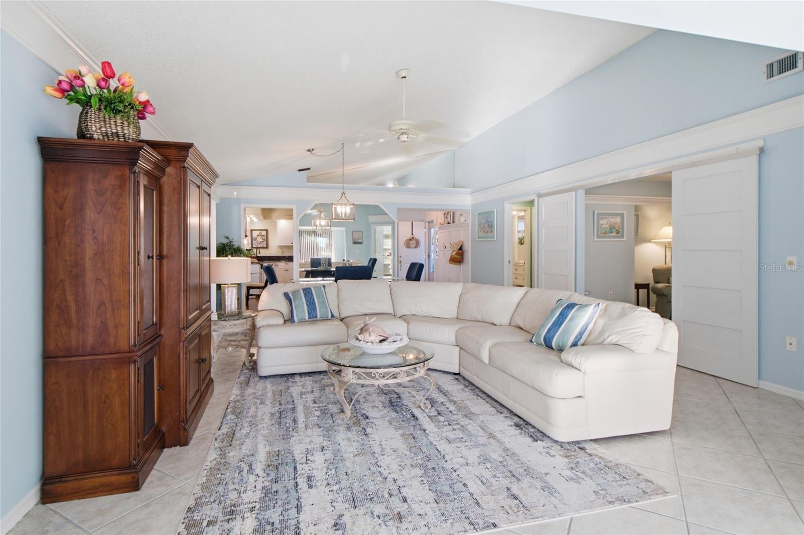 HARRINGTON LAKE - Residential