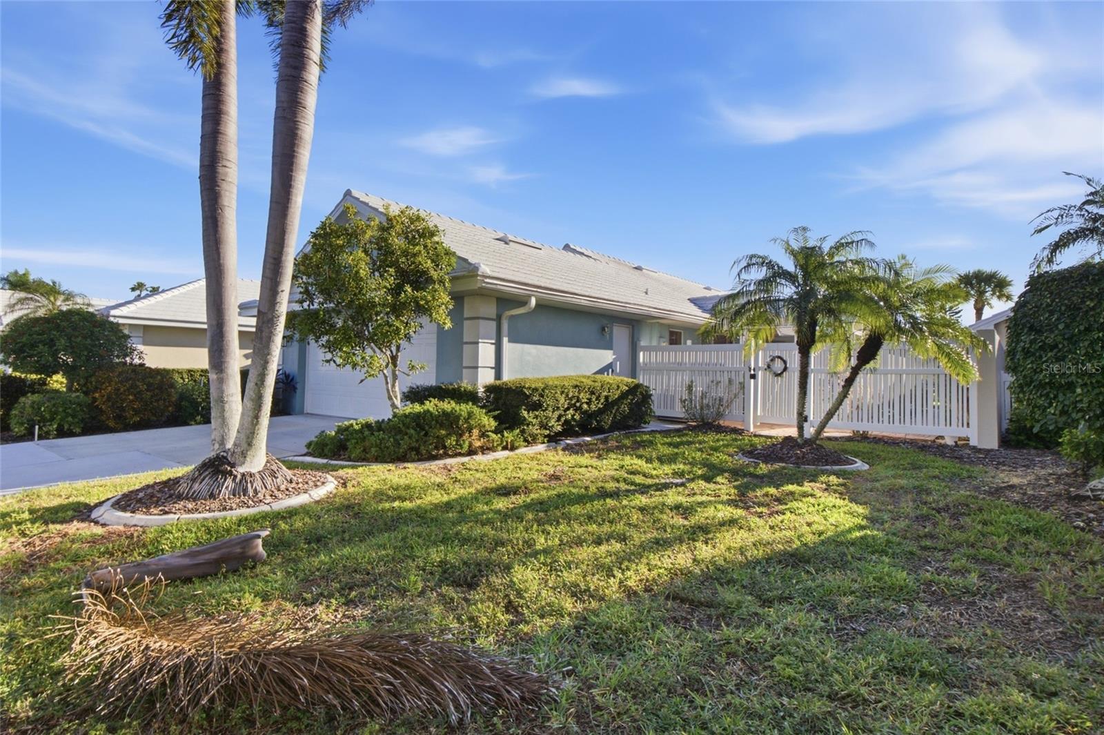 HARRINGTON LAKE - Residential