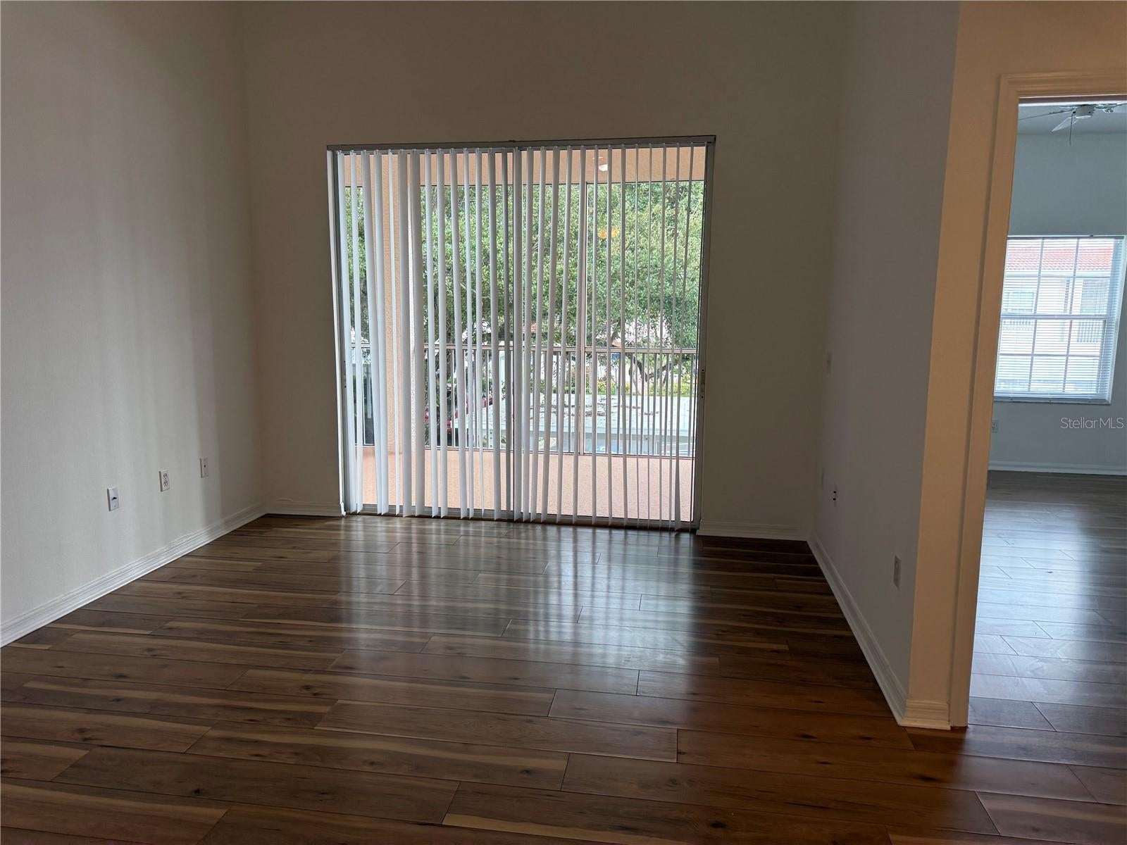 PLAZA DE FLORES - Residential